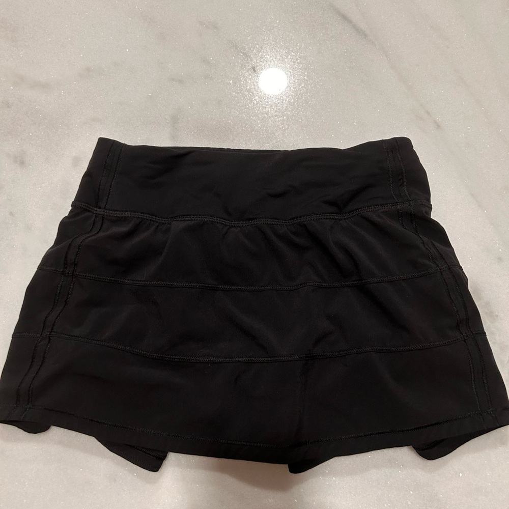 black lululemon pace rival skirt